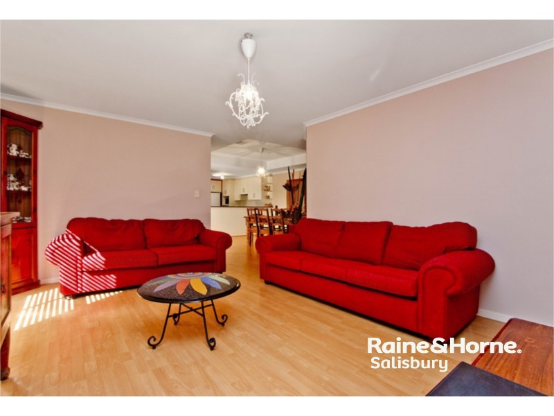 74 Leicester Grove, Andrews Farm SA 5114