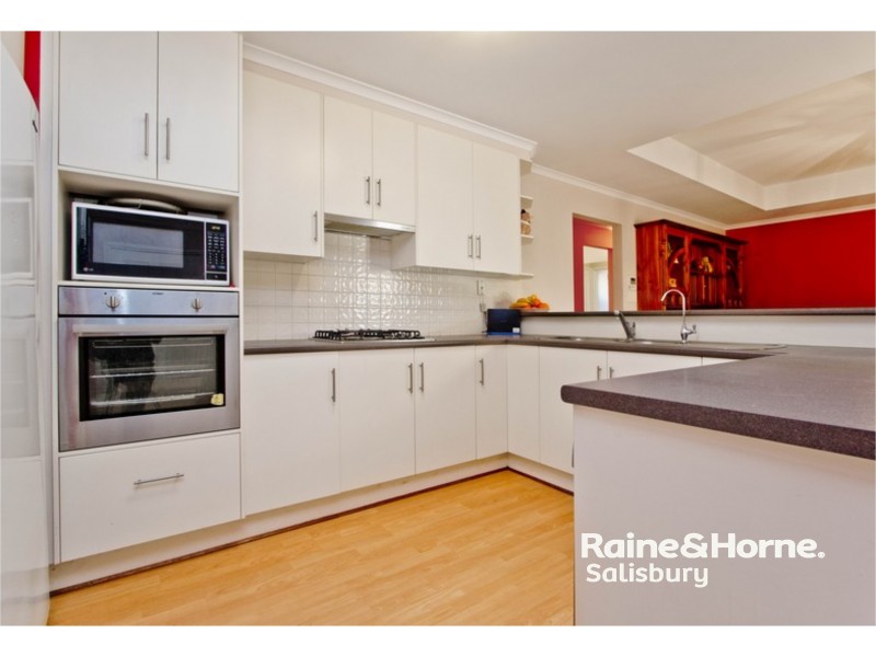 74 Leicester Grove, Andrews Farm SA 5114