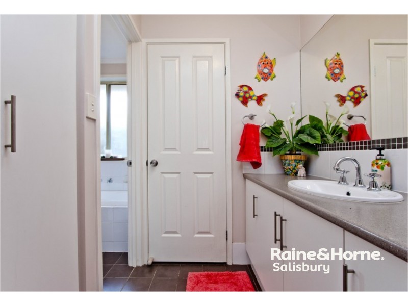 74 Leicester Grove, Andrews Farm SA 5114