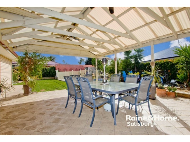 74 Leicester Grove, Andrews Farm SA 5114