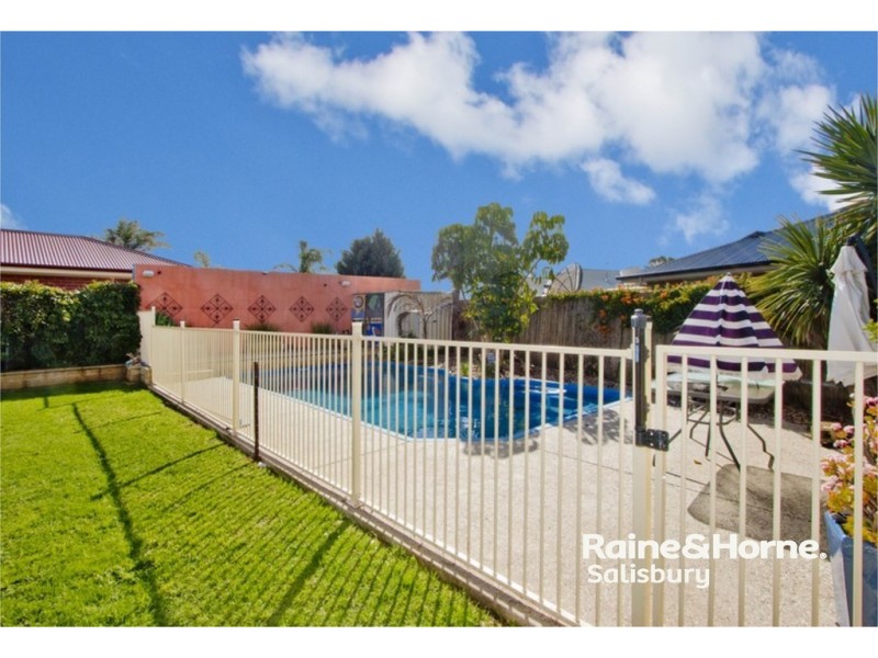 74 Leicester Grove, Andrews Farm SA 5114