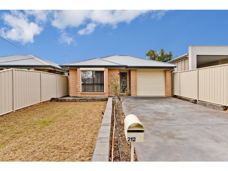 212B Kesters Road, Para Hills SA 5096