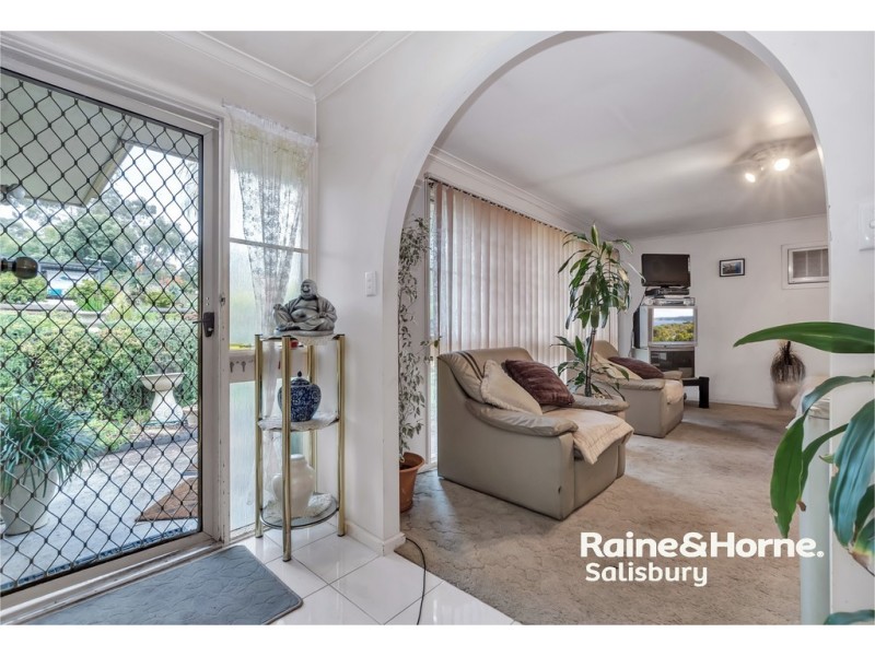 32 Laver Avenue, Gulfview Heights SA 5096