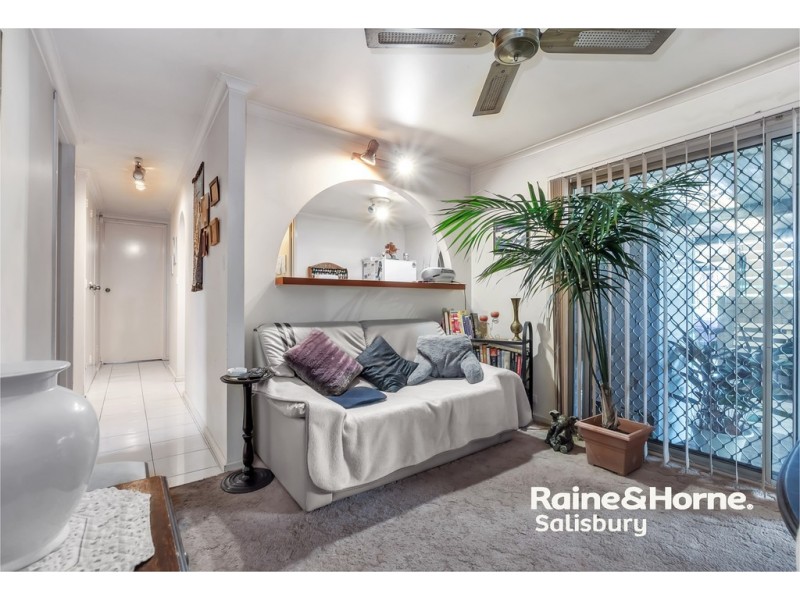 32 Laver Avenue, Gulfview Heights SA 5096