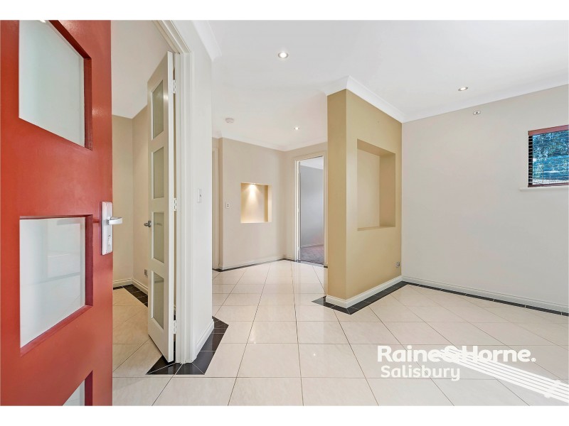 7 Creekview Drive, Mawson Lakes SA 5095