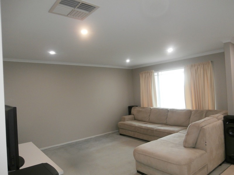 24 Baron Road, Blakeview SA 5114