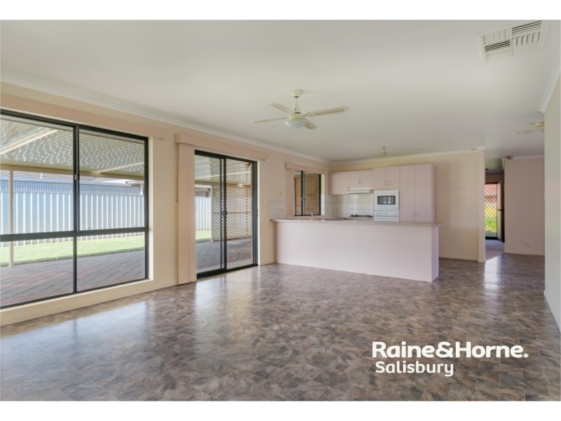 32 Jarvis Road, Elizabeth South SA 5112