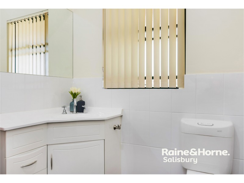 20 Creekview Drive, Mawson Lakes SA 5095