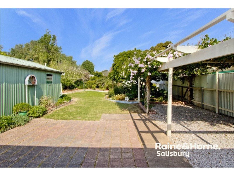 31 Haynes Street, Elizabeth Grove SA 5112