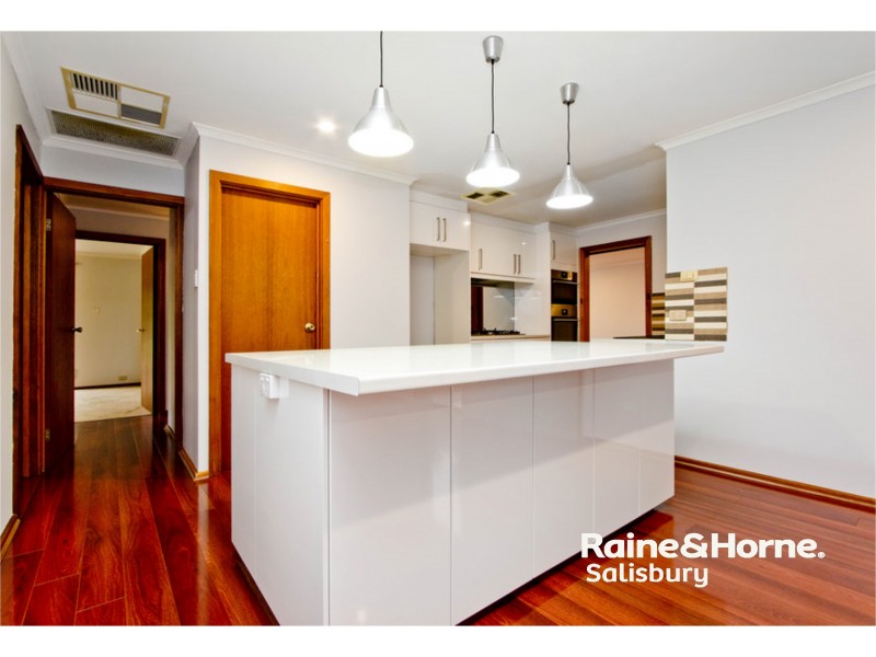 5 CHARLOTTE DRIVE, Paralowie SA 5108