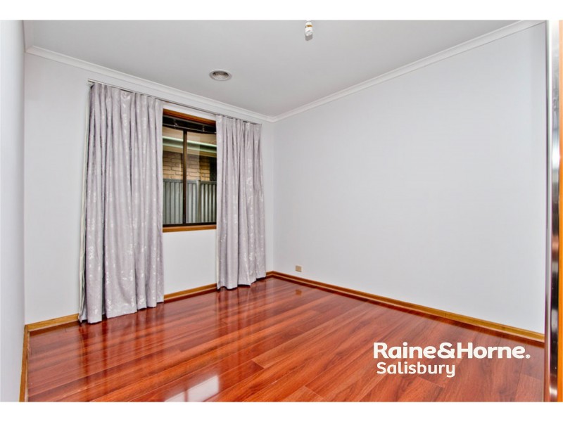 5 CHARLOTTE DRIVE, Paralowie SA 5108