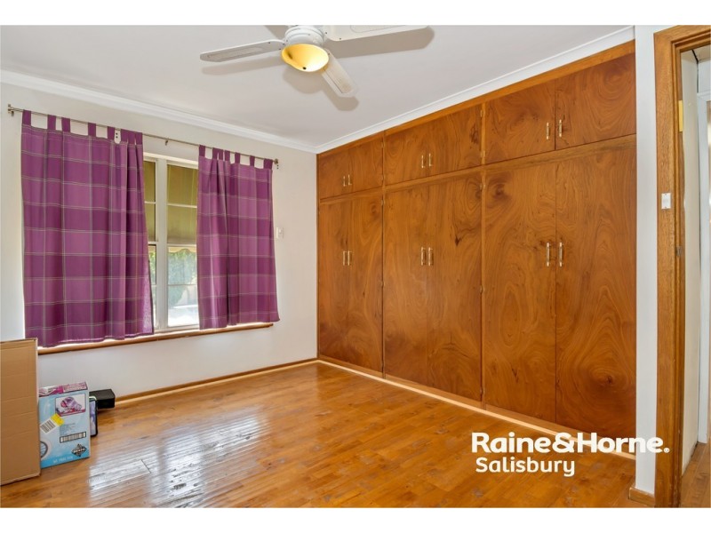 43 Hawker Crescent, Elizabeth East SA 5112