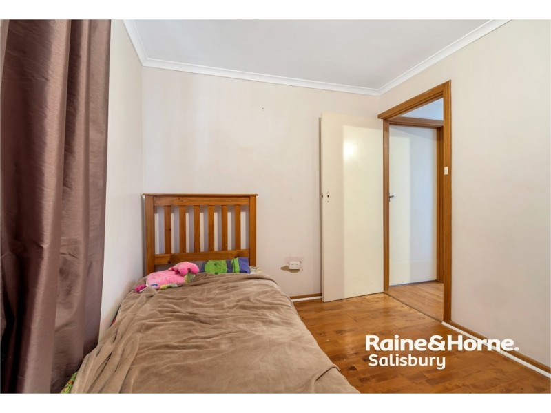 43 Hawker Crescent, Elizabeth East SA 5112