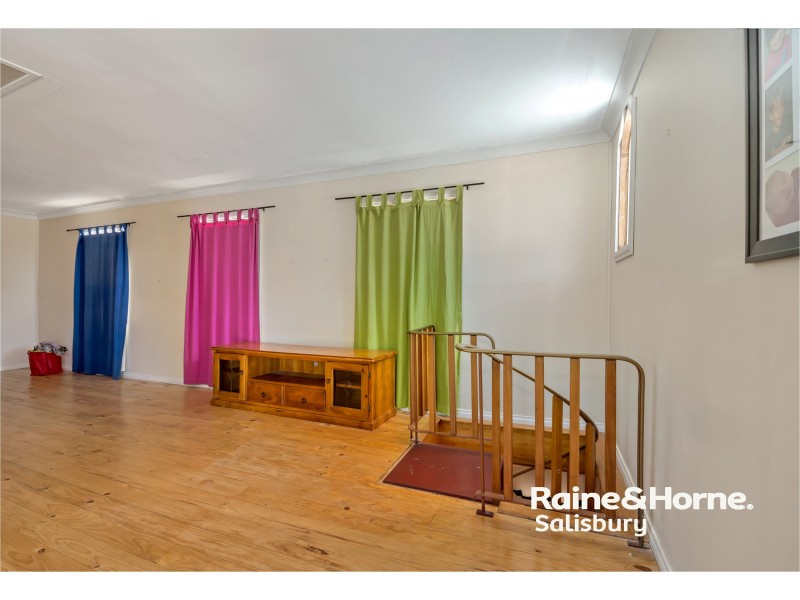 43 Hawker Crescent, Elizabeth East SA 5112