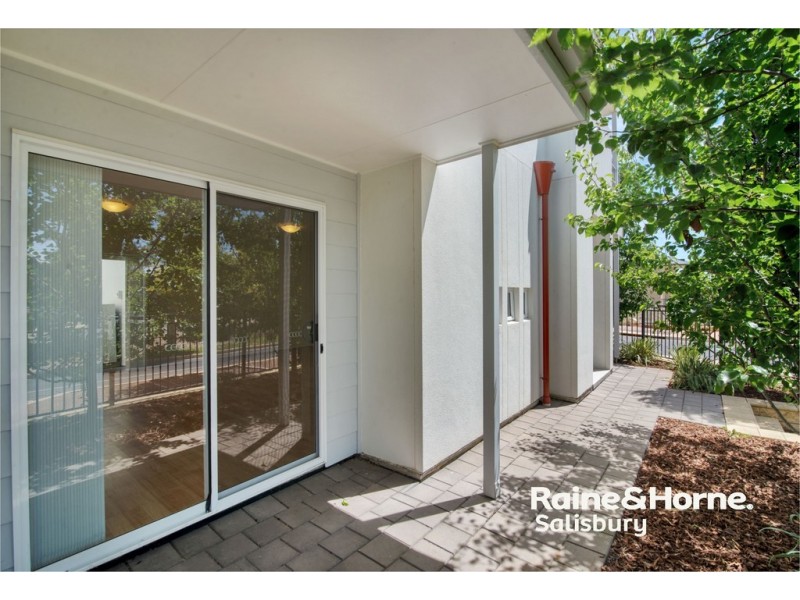 190 Newton Boulevard, Munno Para West SA 5115