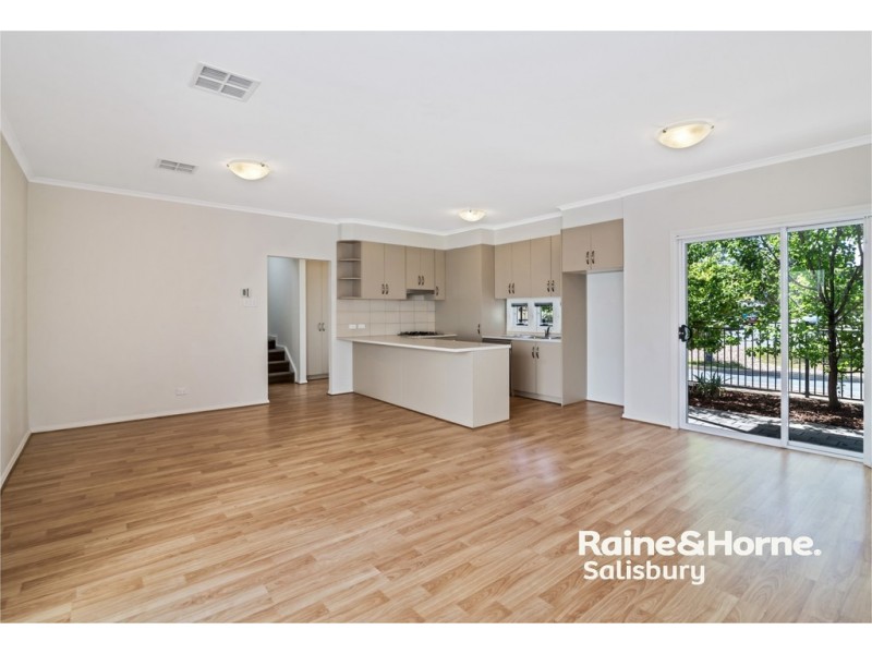 190 Newton Boulevard, Munno Para West SA 5115