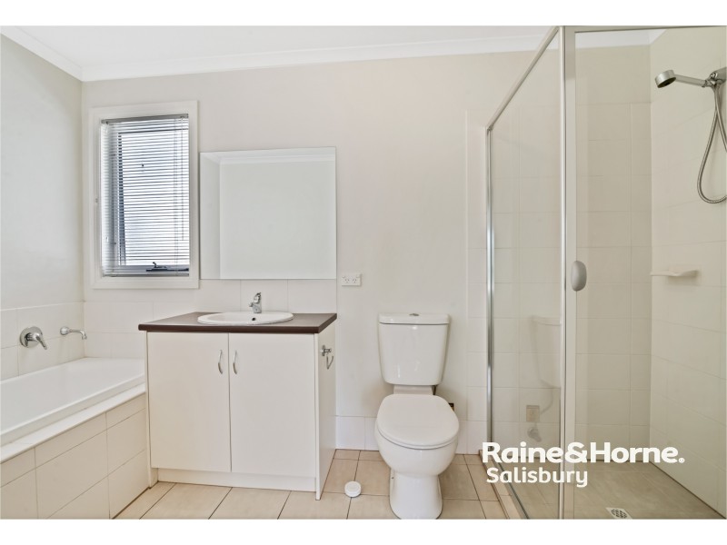 190 Newton Boulevard, Munno Para West SA 5115