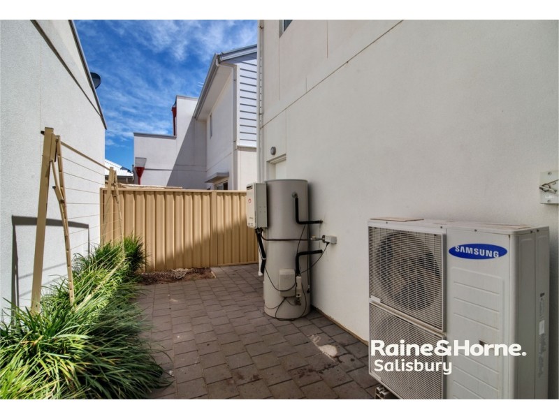 190 Newton Boulevard, Munno Para West SA 5115