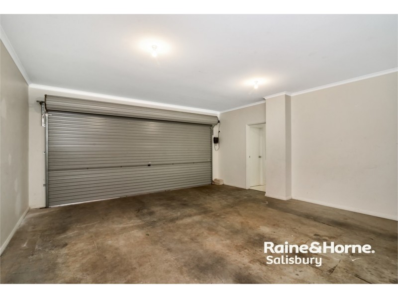 190 Newton Boulevard, Munno Para West SA 5115