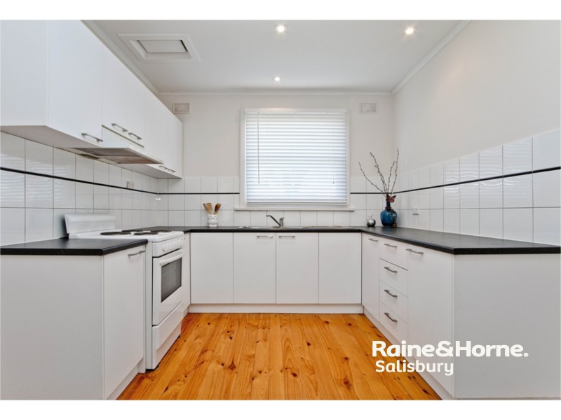 7 St Leonard Crescent, Elizabeth Downs SA 5113