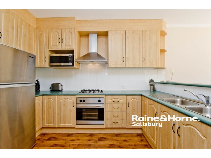 28 Blue Wren Circuit, Mawson Lakes SA 5095