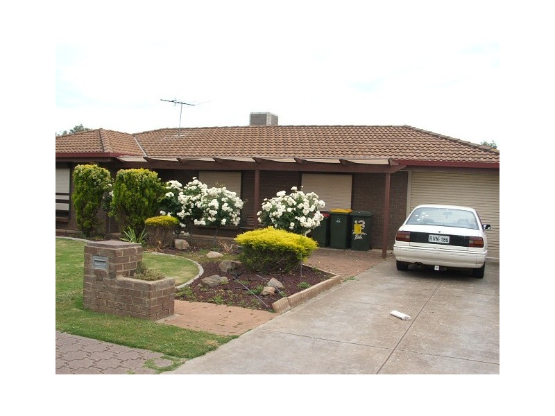 13 Miriam Road, Parafield Gardens SA 5107