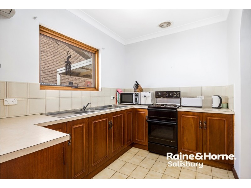 1/90 and 2/90 Clayson Road, Salisbury East SA 5109