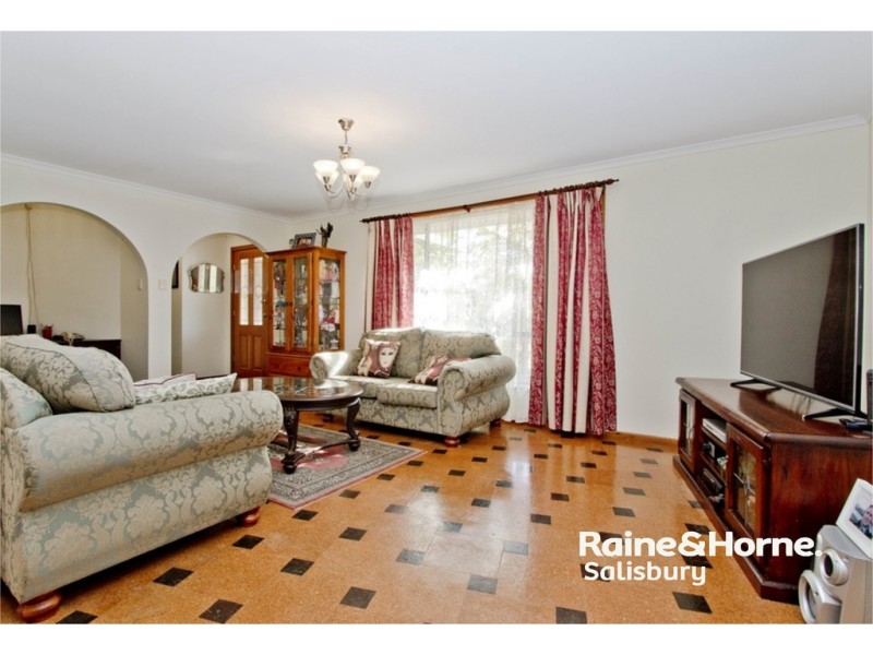 26 Lyndon Road, Paralowie SA 5108