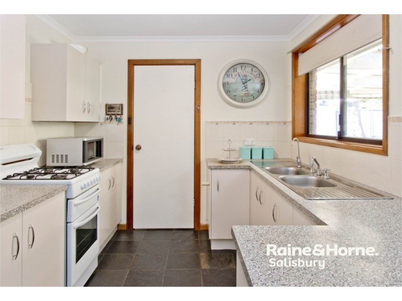 26 Lyndon Road, Paralowie SA 5108