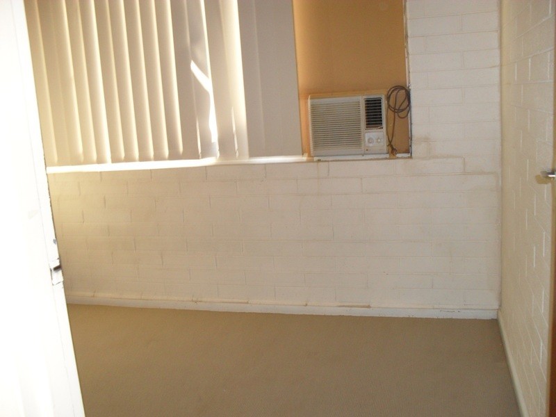 2/2 Leeds Street, Salisbury East SA 5109