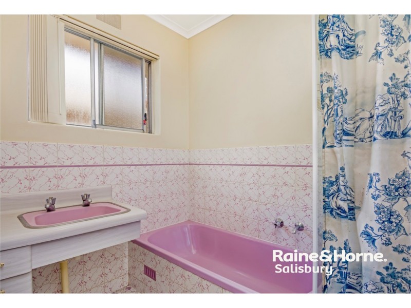 9 Wyatt Road, Parafield Gardens SA 5107