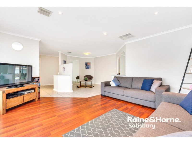 32 Empire Street, Salisbury Downs SA 5108