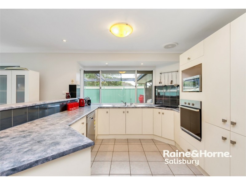 32 Empire Street, Salisbury Downs SA 5108