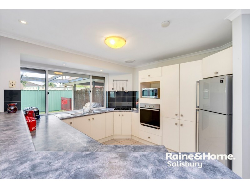 32 Empire Street, Salisbury Downs SA 5108