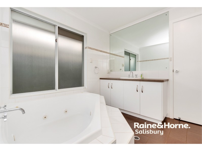 32 Empire Street, Salisbury Downs SA 5108