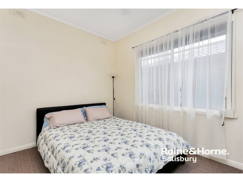 33 Leslie McIntyre Avenue, Salisbury Downs SA 5108