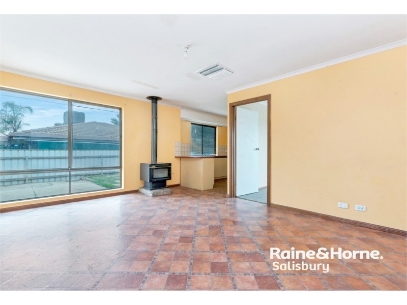 1 Bond Avenue, Burton SA 5110