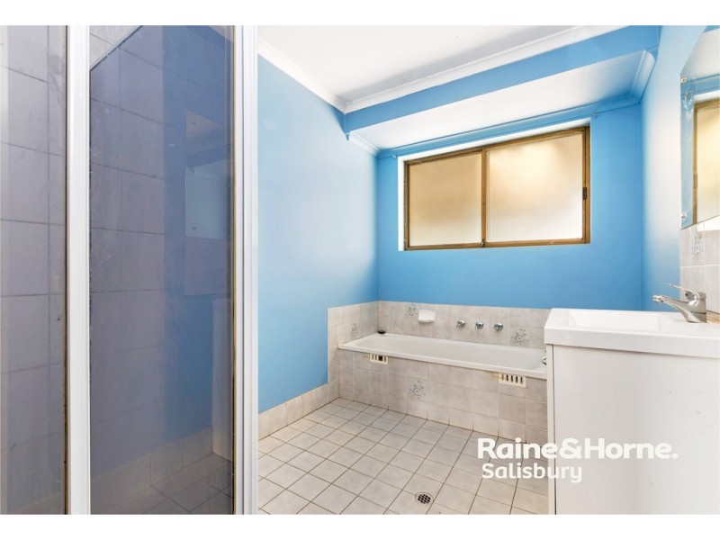 1 Bond Avenue, Burton SA 5110