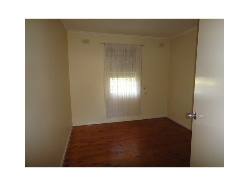 2 Dorothy Street, Brahma Lodge SA 5109