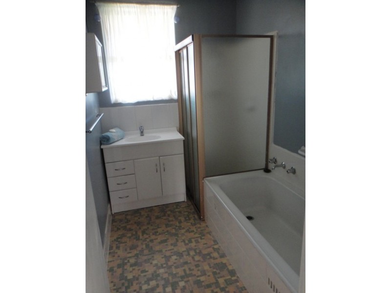 33 Hodge Street, Para Hills SA 5096