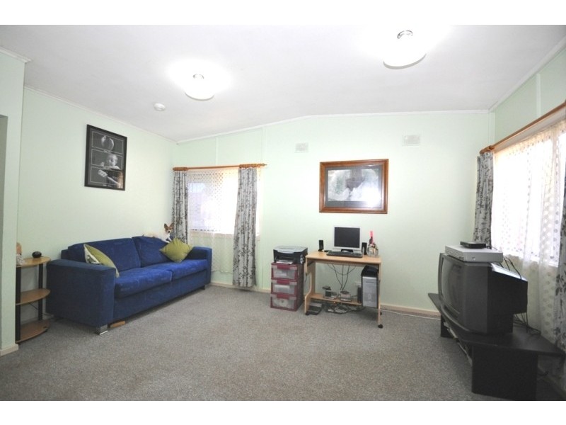 11 Abelia Street, Elizabeth Vale SA 5112