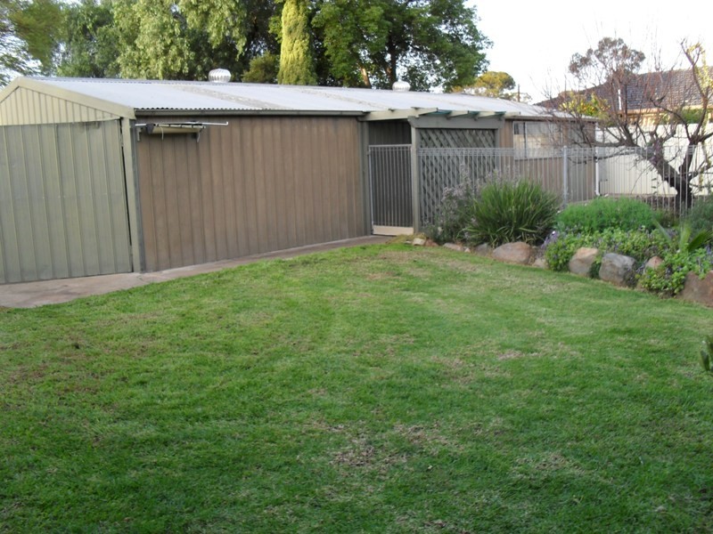 18 Northbri Avenue, Salisbury East SA 5109