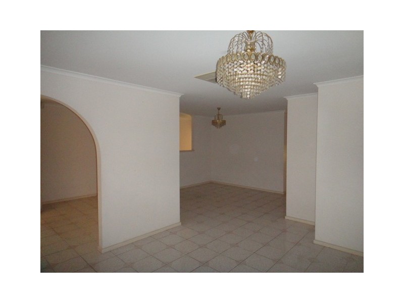 27 Camelia Drive, Parafield Gardens SA 5107