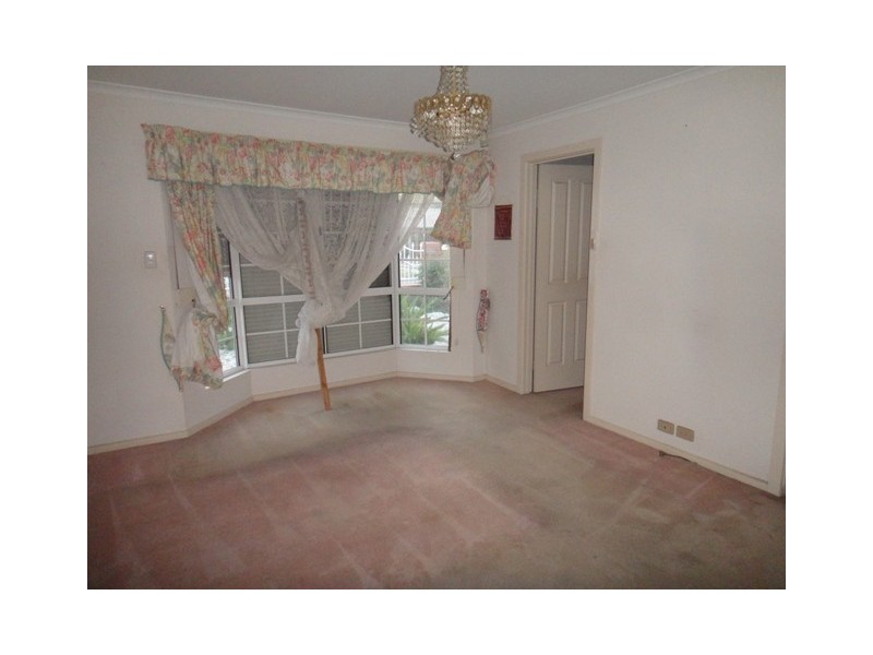 27 Camelia Drive, Parafield Gardens SA 5107