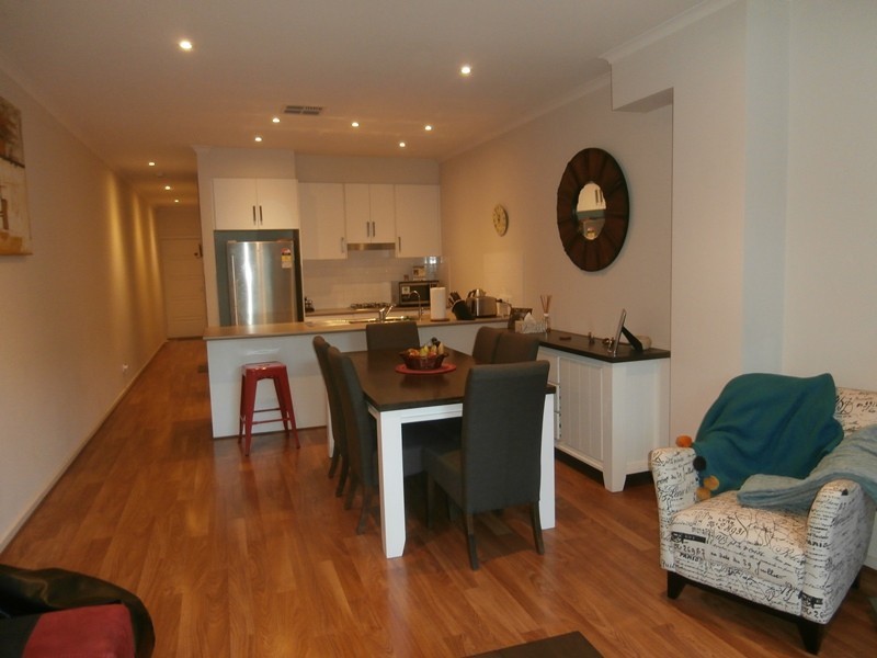 18/1 Mary Street, Mawson Lakes SA 5095