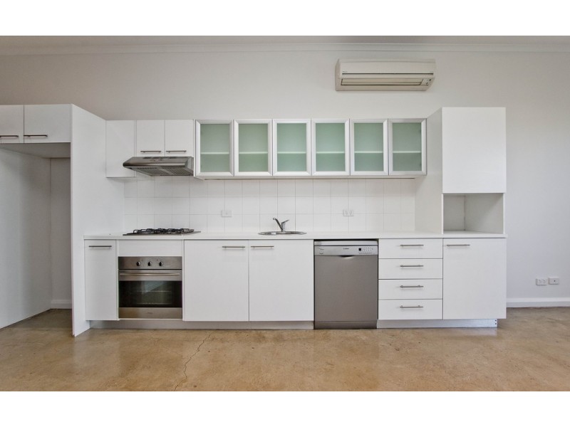 9 Mackenzie Circuit, Mawson Lakes SA 5095