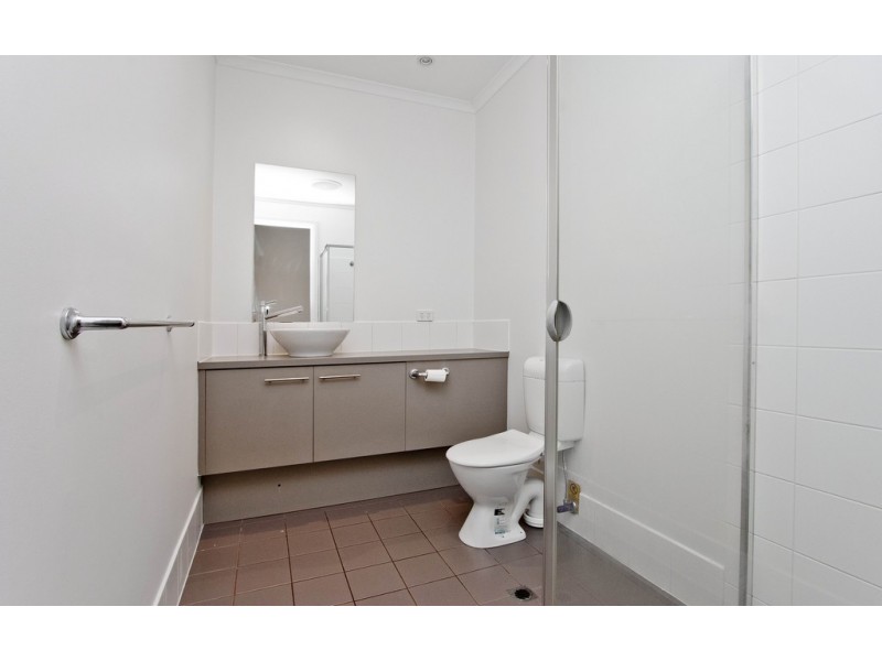 9 Mackenzie Circuit, Mawson Lakes SA 5095