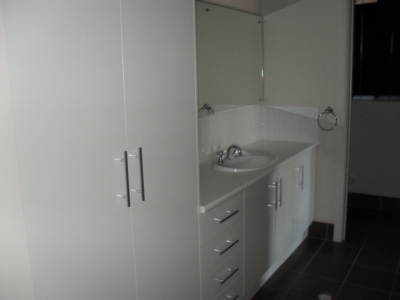 16 Lord Howe Crescent, Mawson Lakes SA 5095