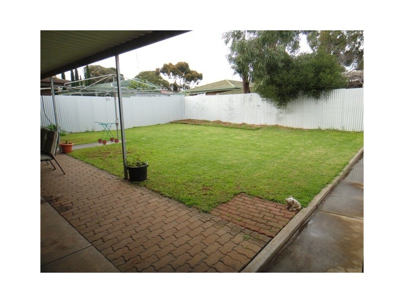 35 London Drive, Salisbury East SA 5109
