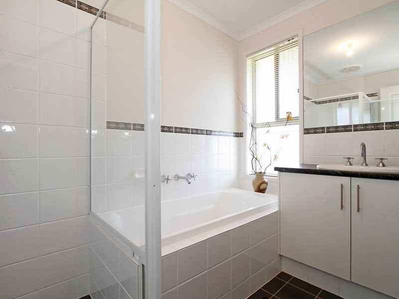 29 Chateau Avenue, Andrews Farm SA 5114